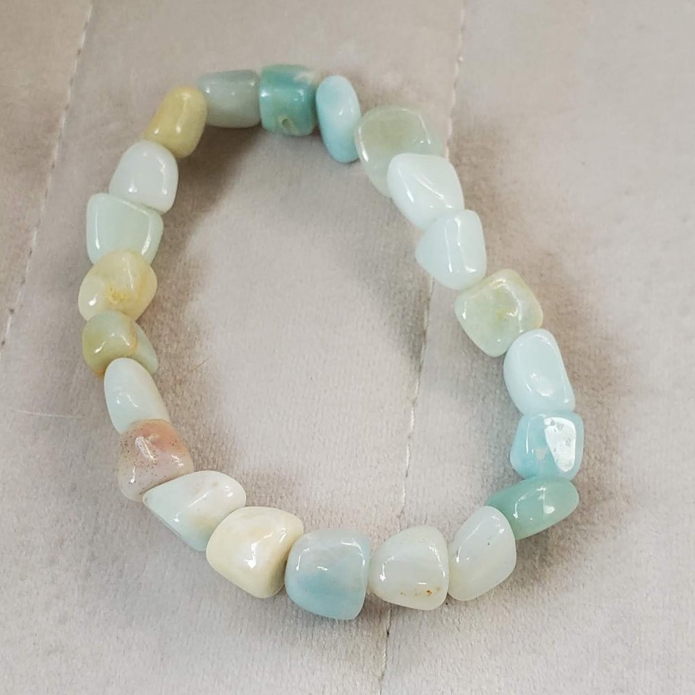 Aquamarine stretch bracelet